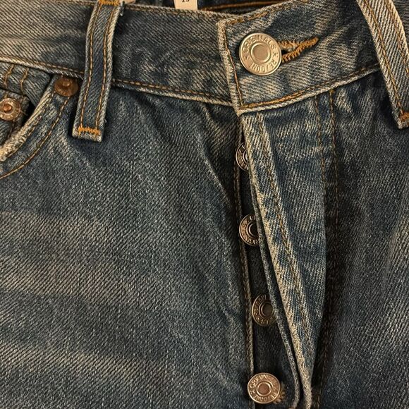 Re/done High Rise Loose in Vintage Indigo Wash - Picture 6 of 9